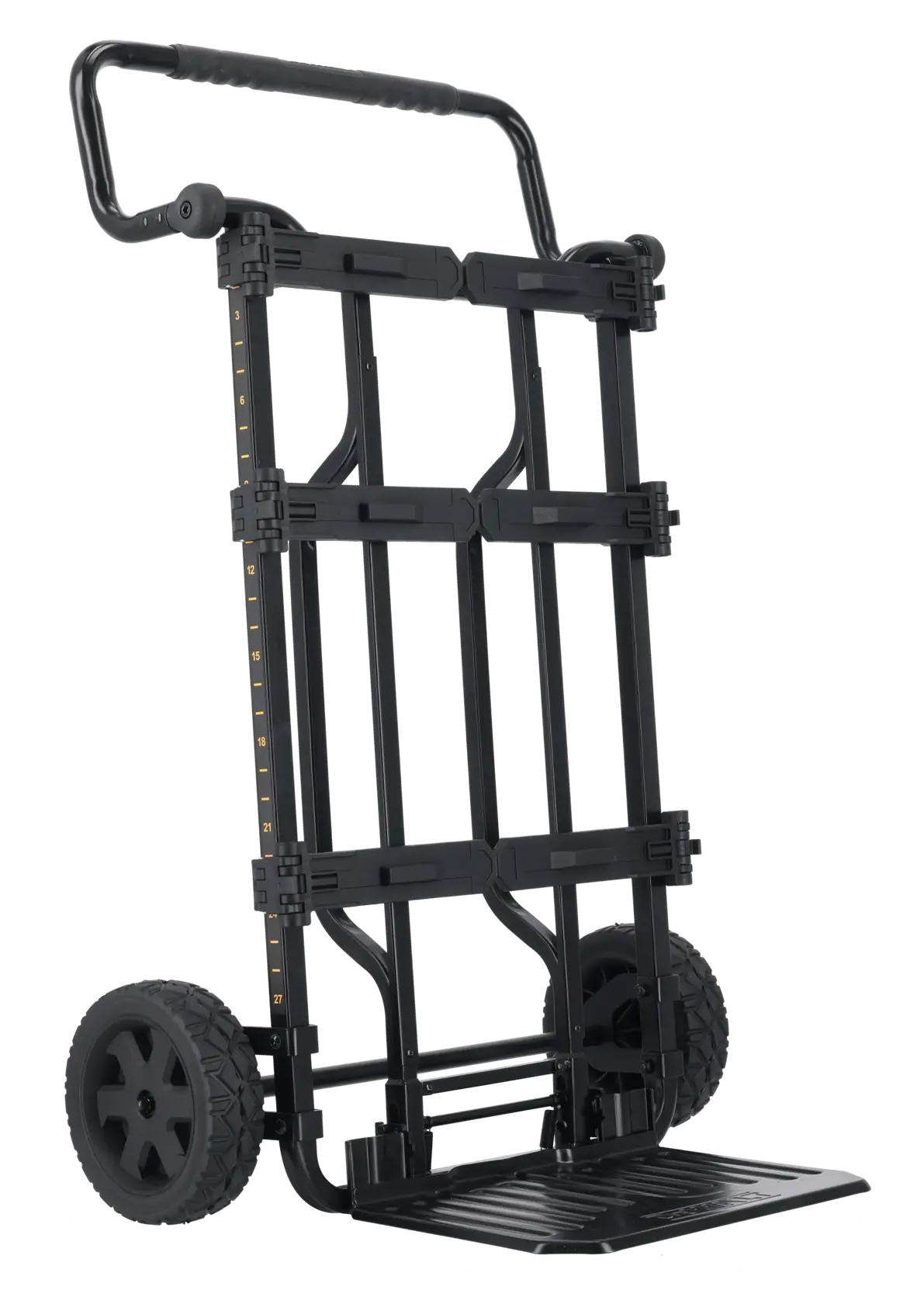 Ein schwarzer DEWALT Klapp-Handwagen mit großen, robusten Rädern und einem stabilen Griff, entwickelt zum Transport schwerer Gegenstände. Der Rahmen hat Messmarkierungen und eine klappbare Plattform.