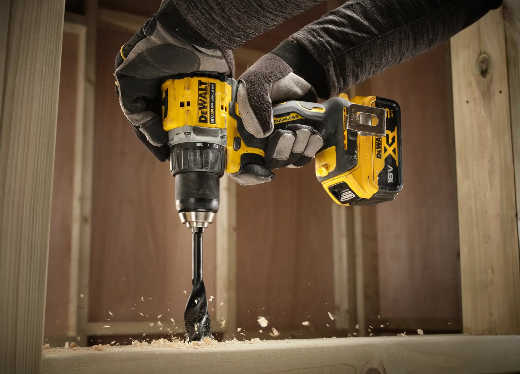 18V XR Brushless Compact Δραπανοκατσάβιδο - 2 x 5AH.