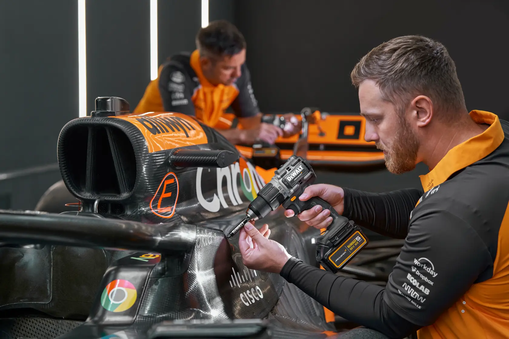 DEWALT x McLaren F1 Team 18V XR Brushless Κρουστικό Δραπανοκατσάβιδο - 2 x 5Ah