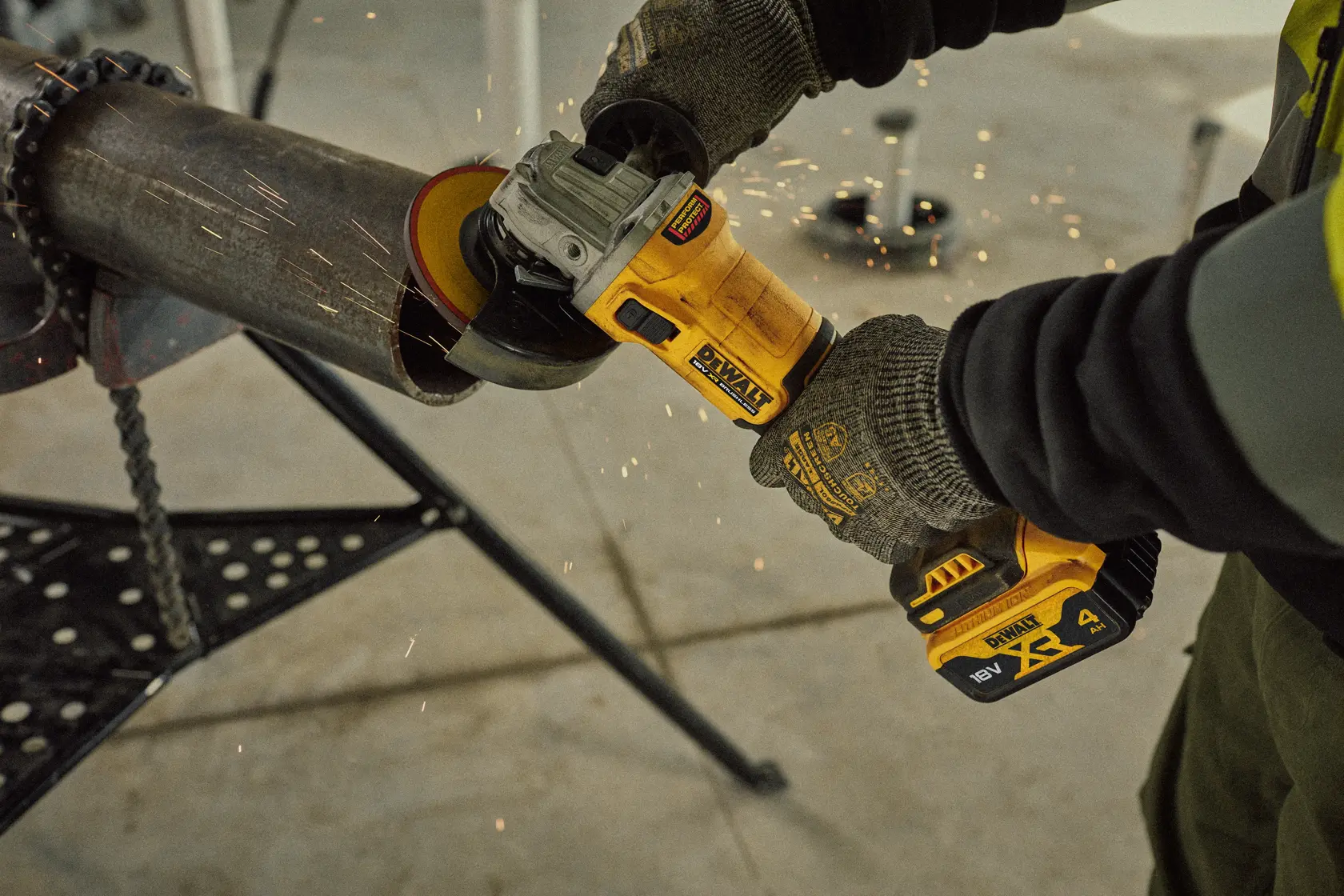 18V XR Brushless 125mm Γωνιακός Τροχός - 2 x 4Ah