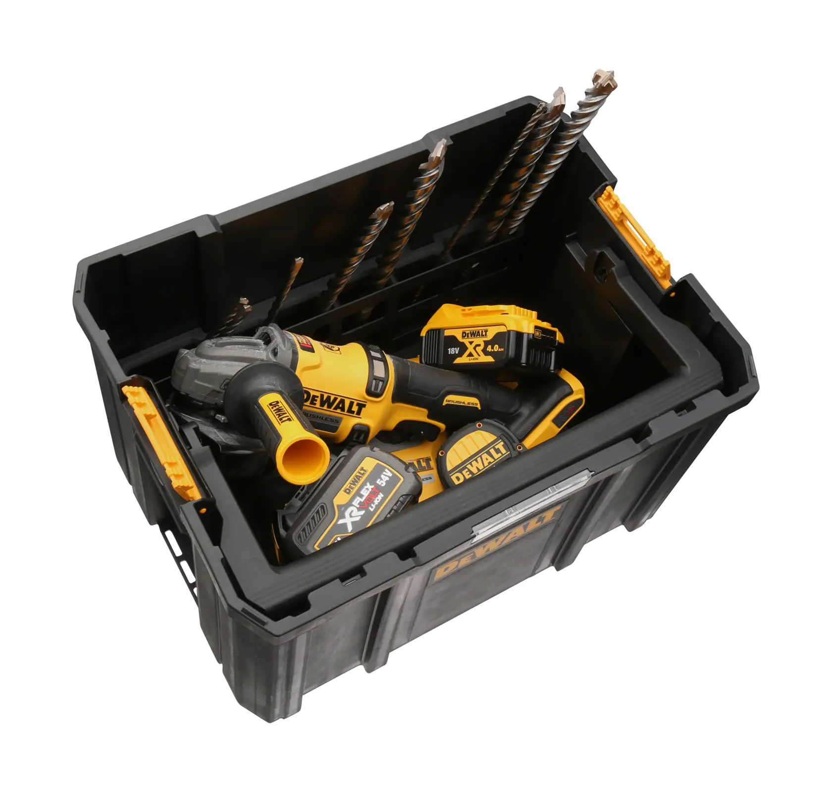 Caja DEWALT con herramientas eléctricas y brocas, abierta y organizada para guardar.